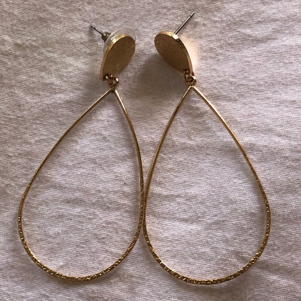 Teardrop gold hoops - Francescas
